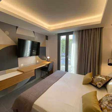 Apartmán Deluxe Two-bedroom With Sea View & Jacuzzi *