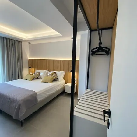Deluxe Two-bedroom With Sea View & Jacuzzi