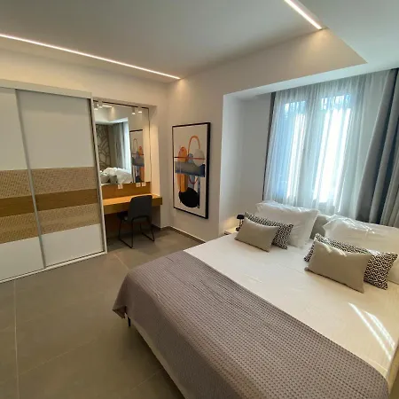 Deluxe Two-bedroom With Sea View & Jacuzzi