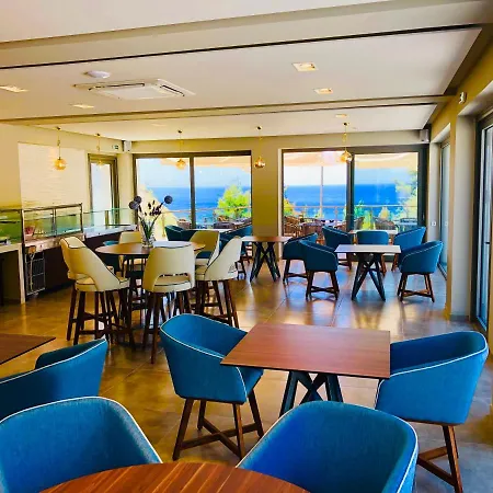 Deluxe Two-bedroom With Sea View & Jacuzzi * Nea Skioni